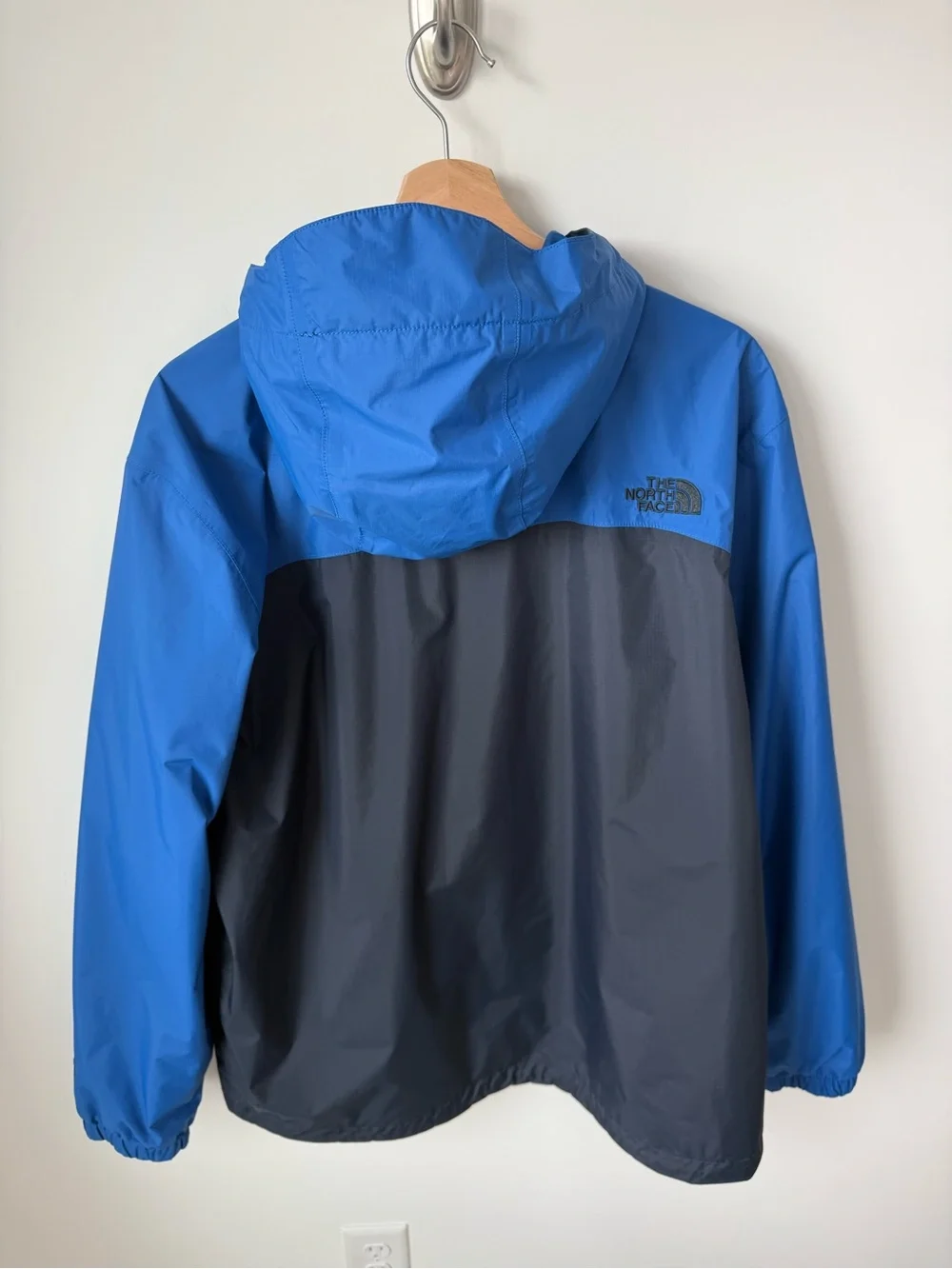 The North Face Resolve 2 Mens Blue and Black Hooded Jacket